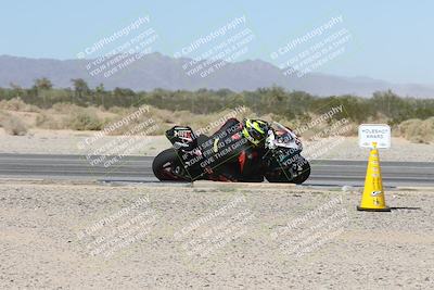 media/Oct-04-2025-CVMA (Sat) [[408bcdd6e4]]/Race 4-Formula Middleweight (Holeshot)/